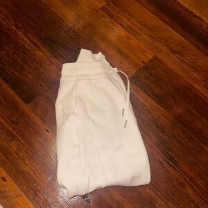 White lululemon scuba sweatpants